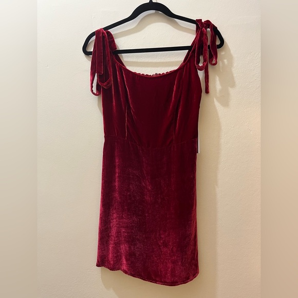 NWT Reformation Minna Dress in Crimson Size 2